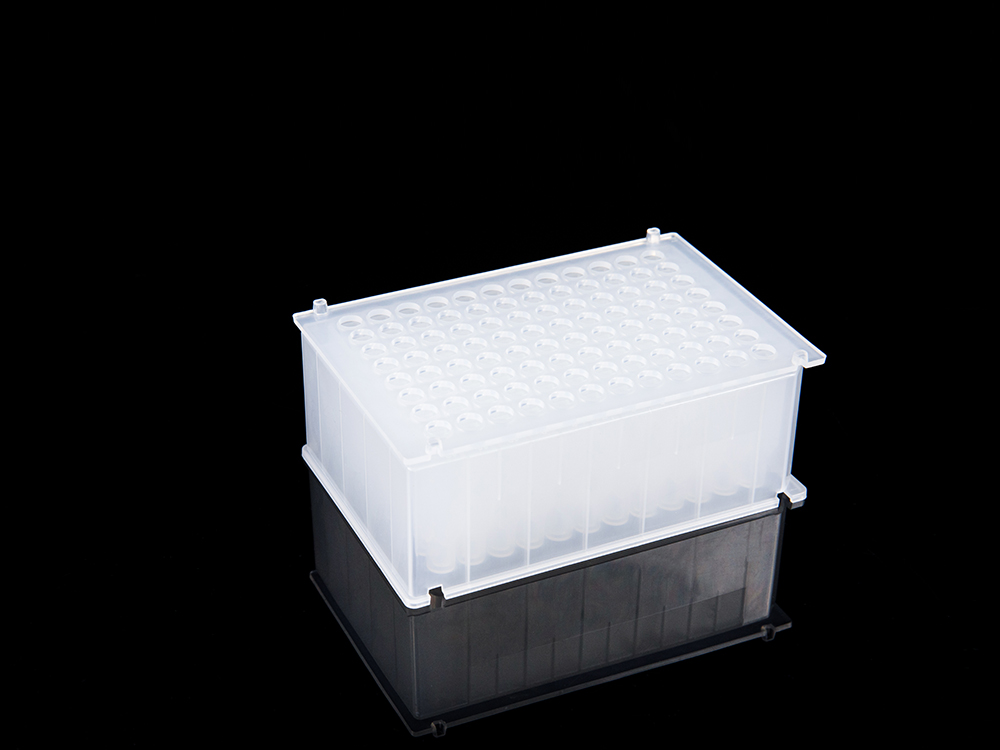 لماذا تعد لوحات الآبار العميقة لتفاعل البوليميراز المتسلسل ضرورية لكفاءة المختبرات الحديثة؟